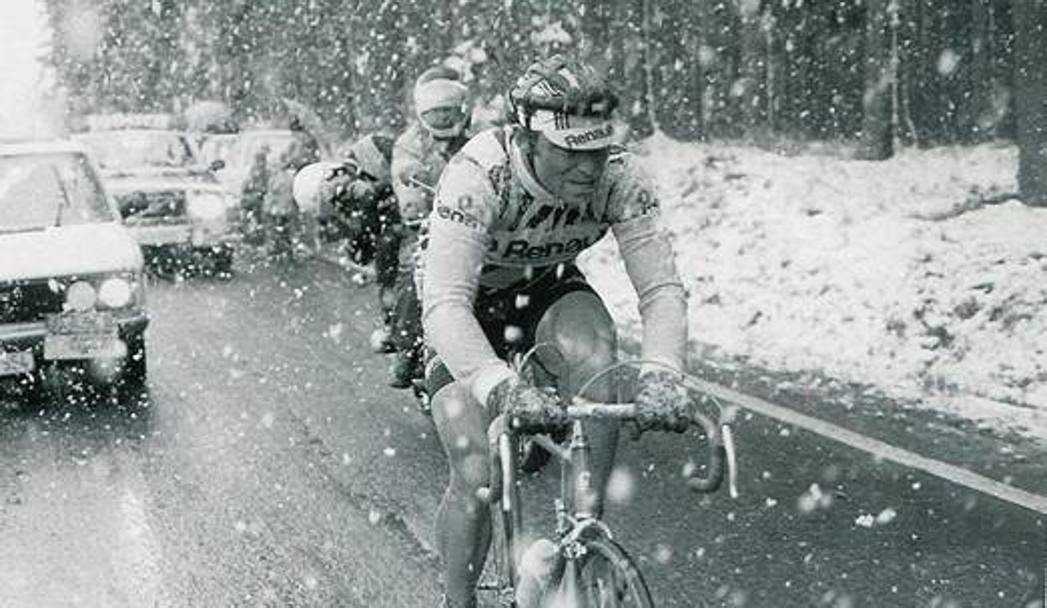 Vince la Liegi-Batogne-Liegi del 1980. Eccolo in fuga sotto la neve nella classica del Nord di “primavera”